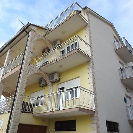 Marini Apartmani トロギール エクステリア 写真