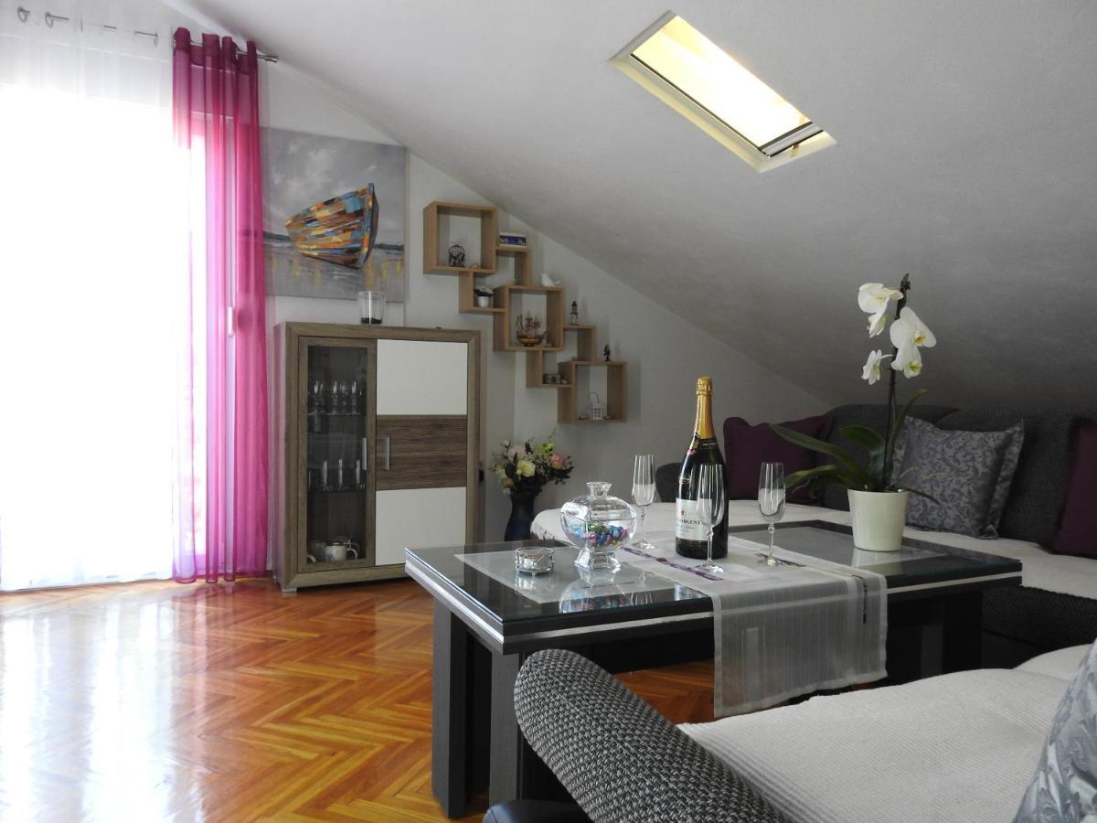 Marini Apartmani トロギール エクステリア 写真