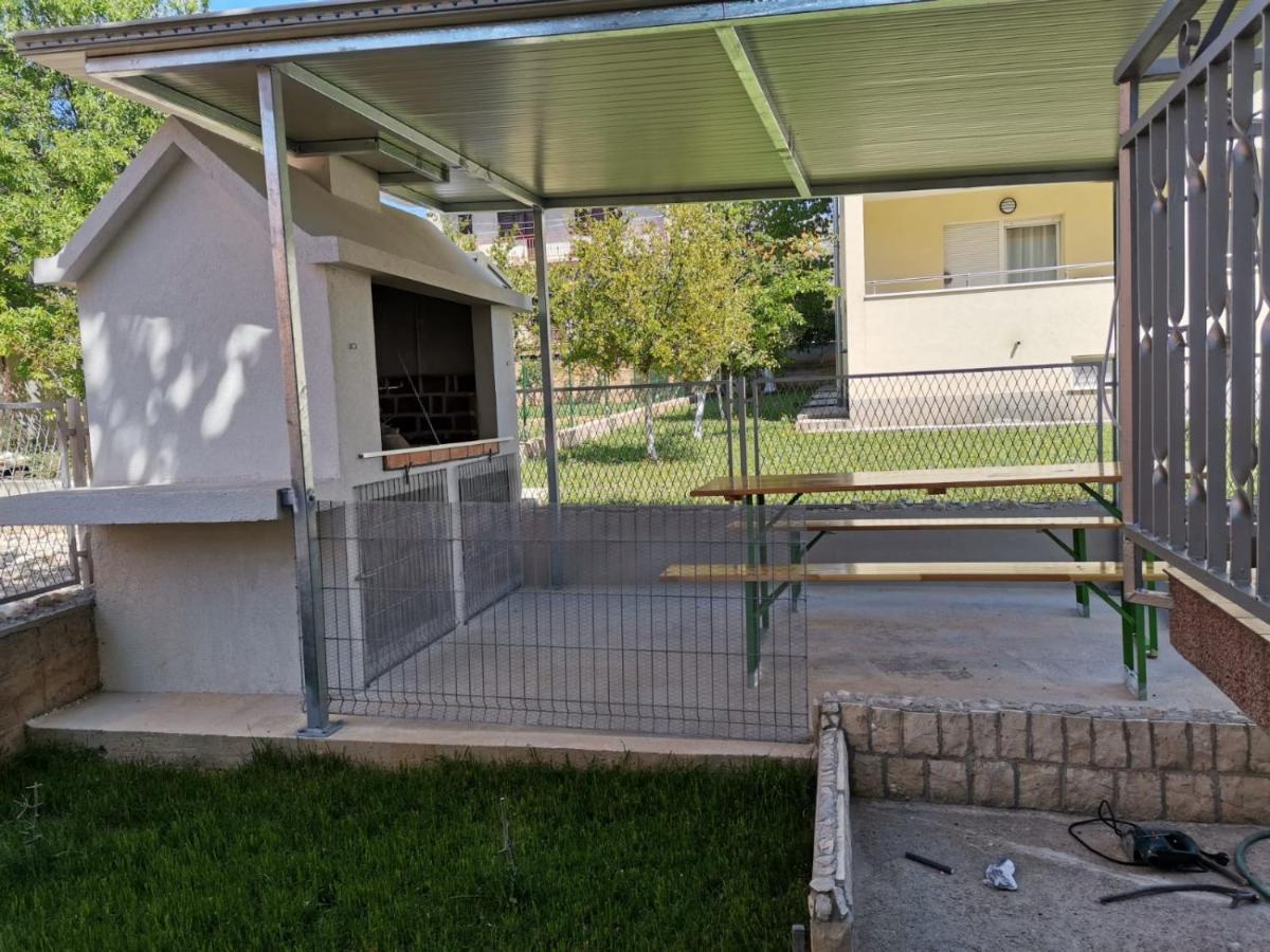 Marini Apartmani トロギール エクステリア 写真