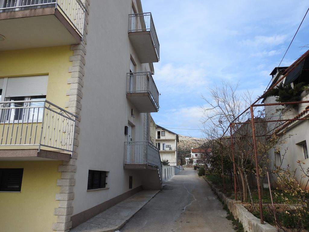Marini Apartmani トロギール エクステリア 写真