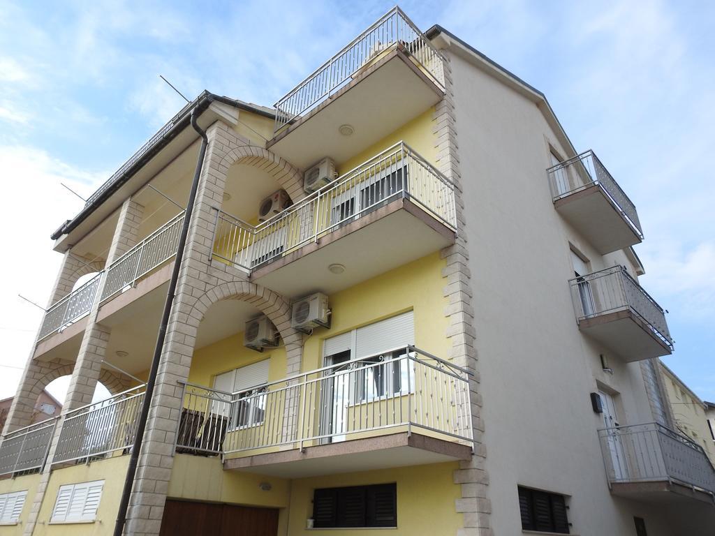 Marini Apartmani トロギール エクステリア 写真