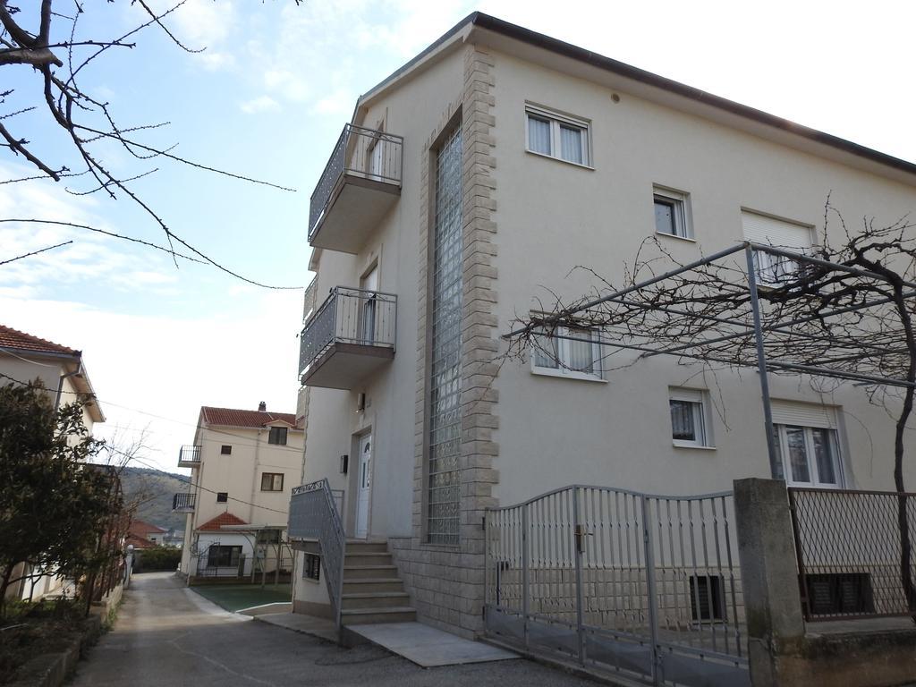 Marini Apartmani トロギール エクステリア 写真