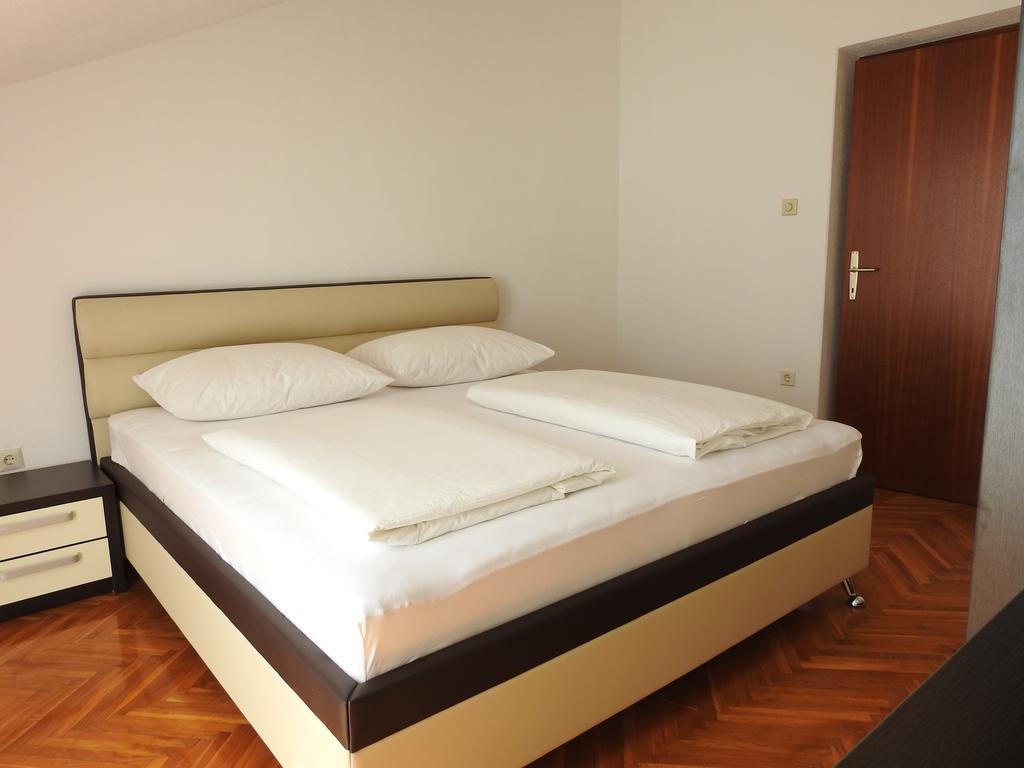 Marini Apartmani トロギール エクステリア 写真